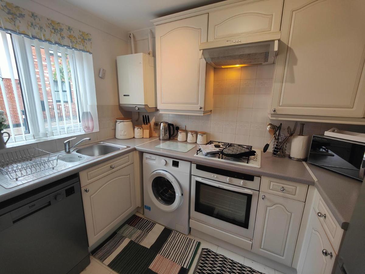 Frankland - Emsworth Harbour 3 Bedroom House Buitenkant foto